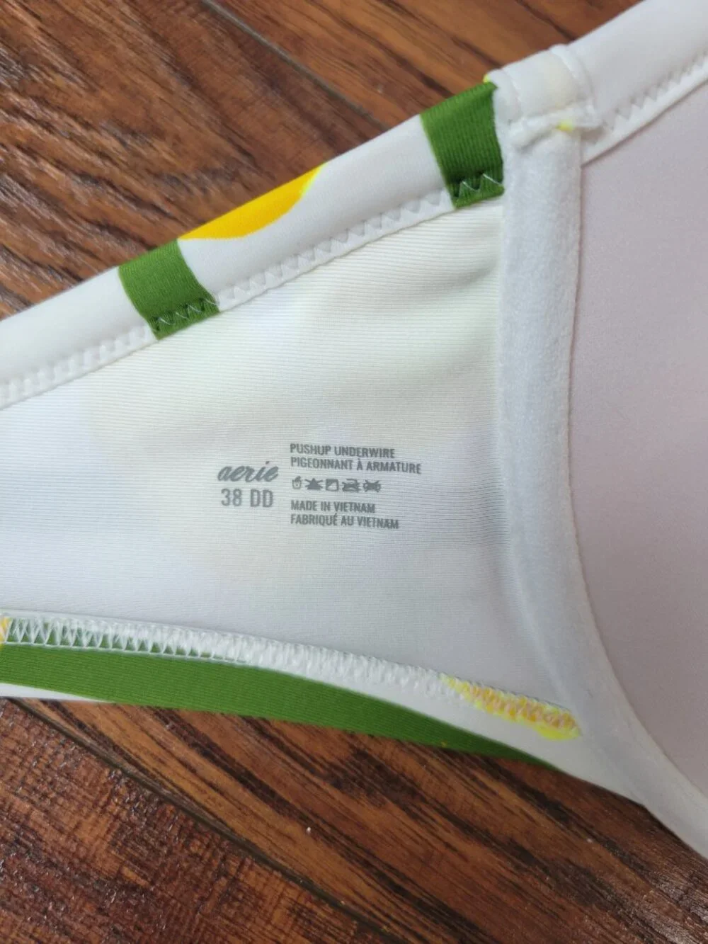 AERIE Lemon Stripe Underwire Push-Up Halter Bikini Swim Top sz 38DD EUC Beach